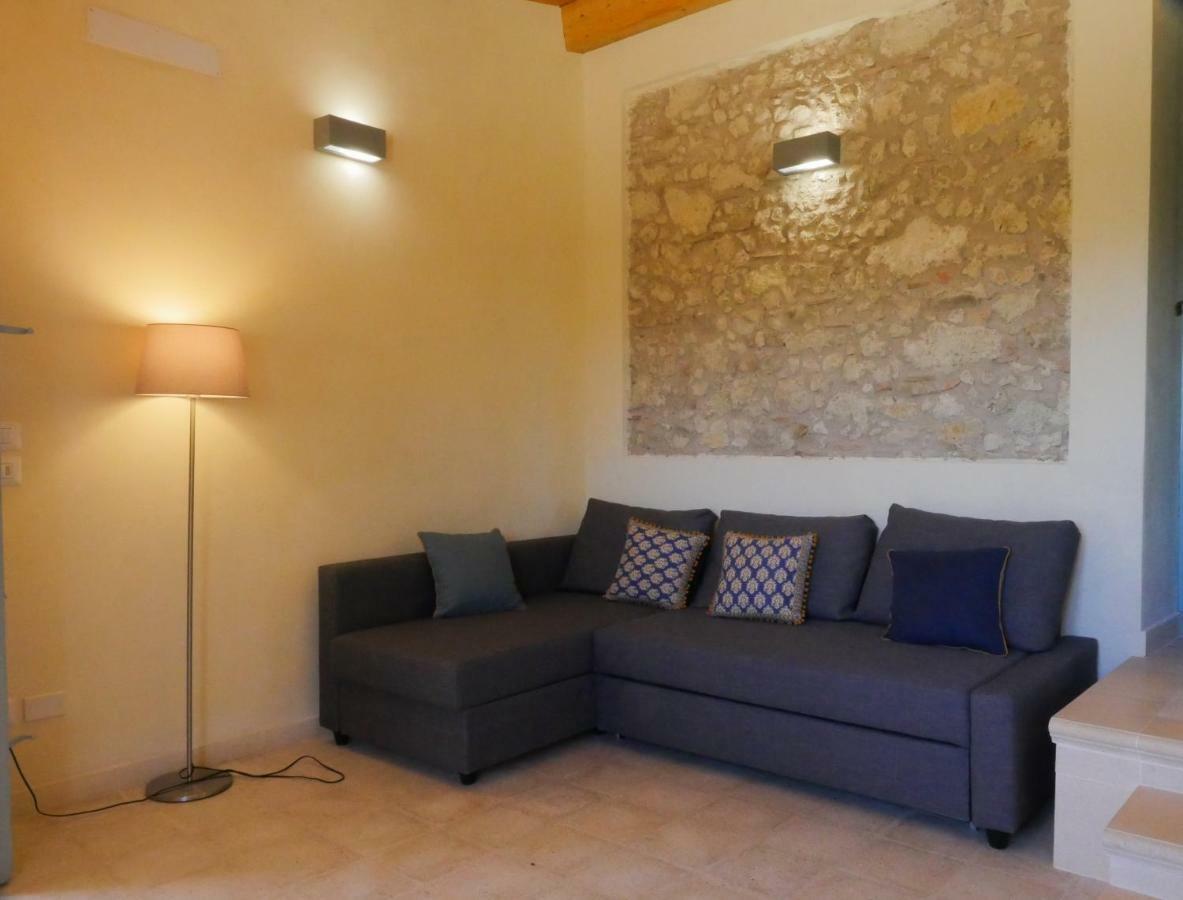 La Casa Del Miele Di Borgo Carbone Villa Locri Exterior foto